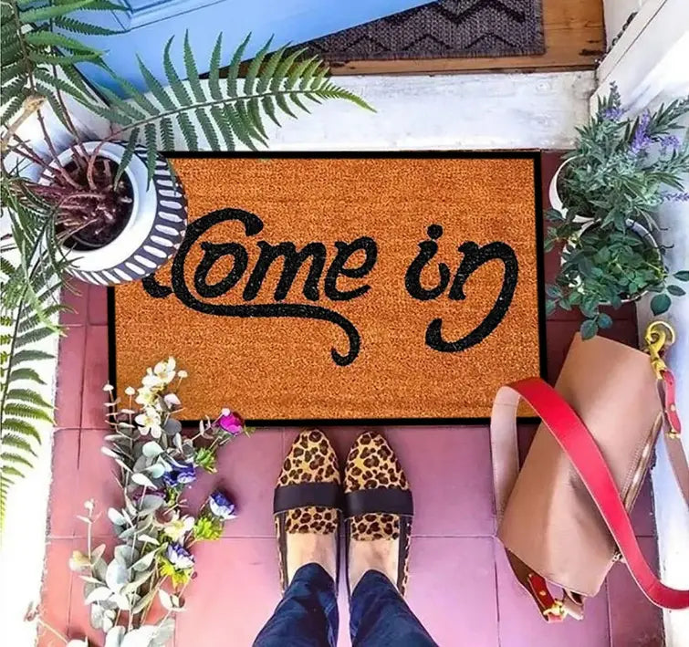 Come In / Go Away Doormat Trendslana
