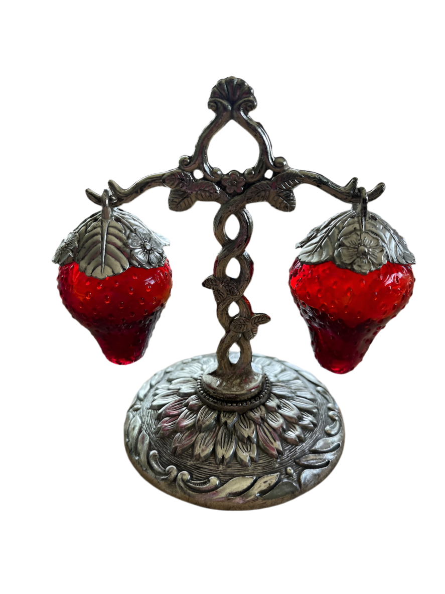 Hanging Strawberry Salt Pepper Shakers