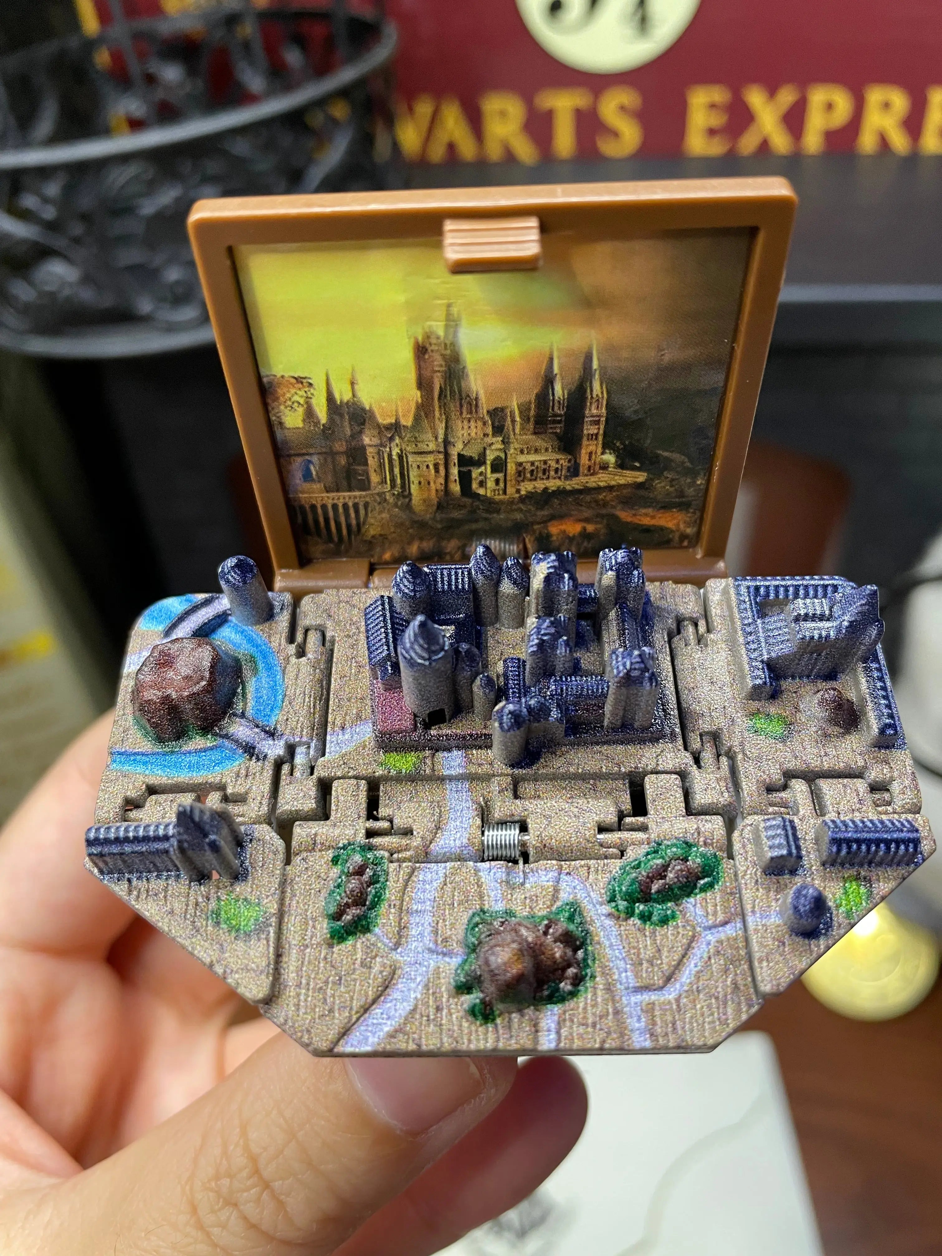 Magic castle 3d mini book keychain Mystore