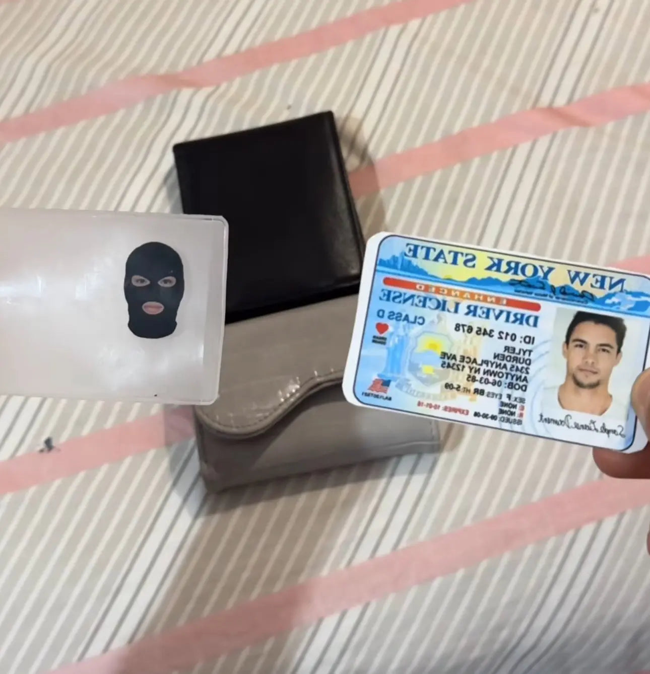 The Unknown Card Trendslana