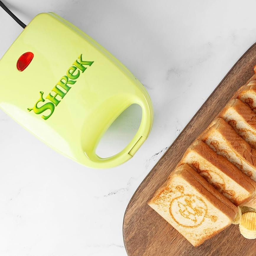 SHREK SANDWICH MAKER