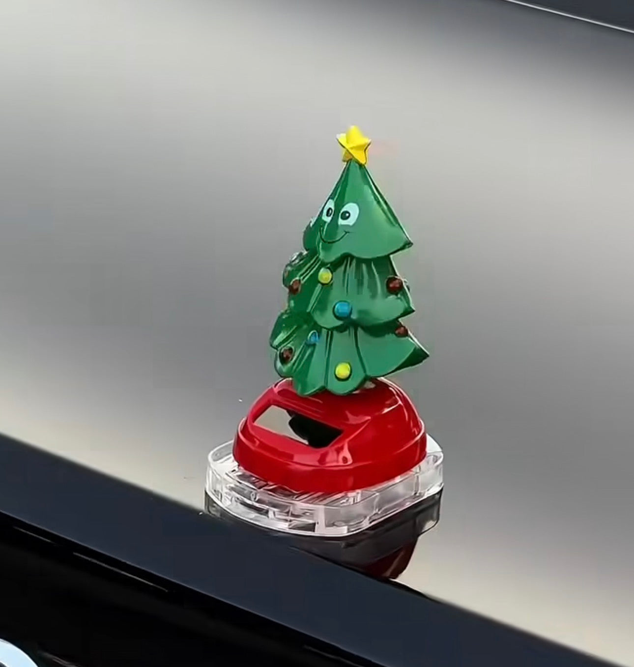 Dancing Christmas figures - Solar