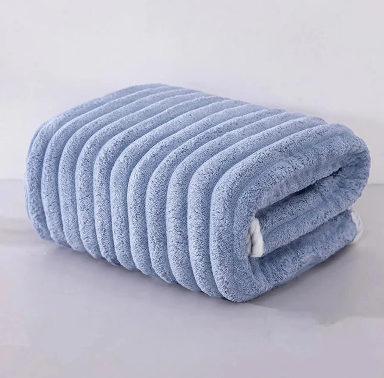 Microfiber 300 GSM Bath Towel Trendslana