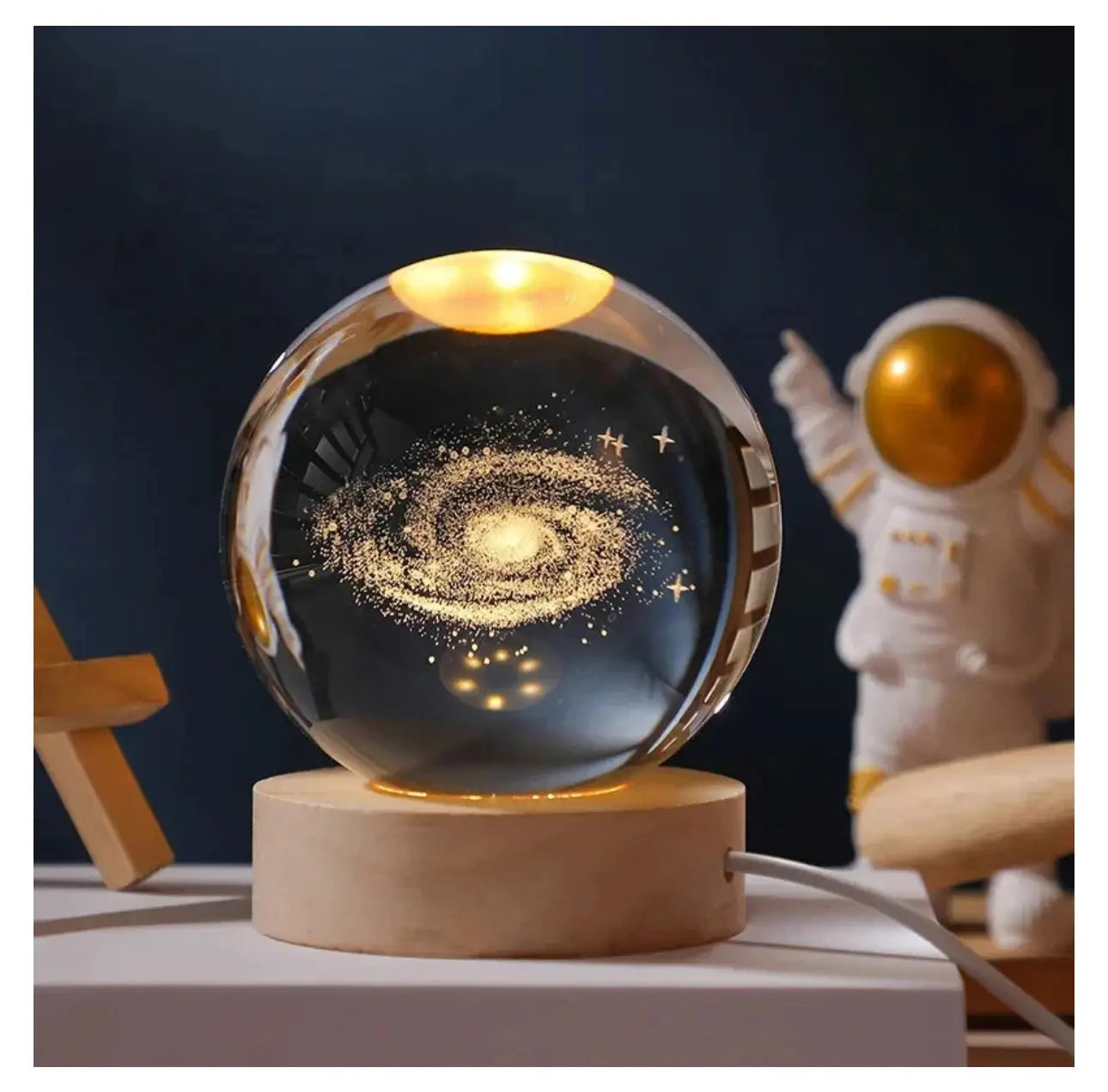 3D Glowing cristal globe Trendslana