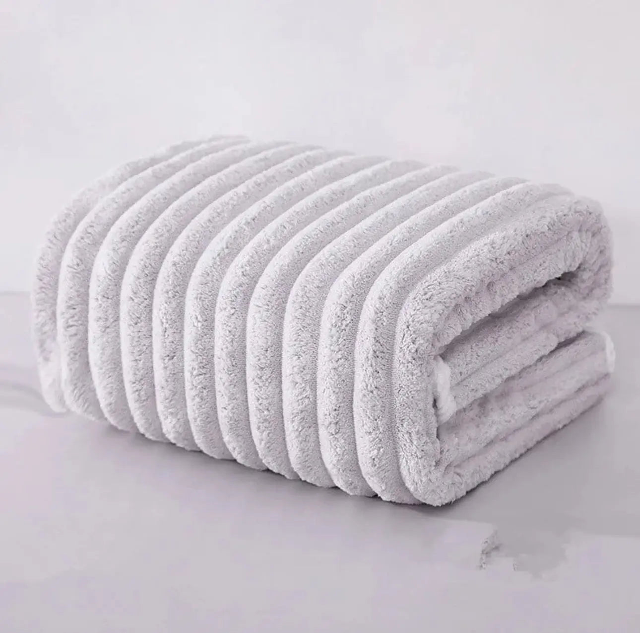 Microfiber 300 GSM Bath Towel Trendslana