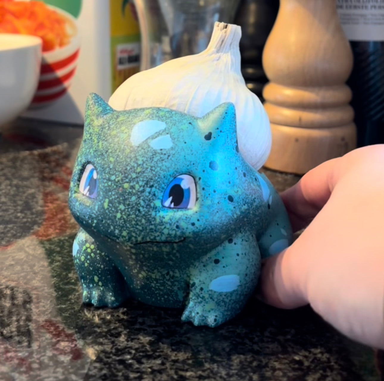 Pokemon Bulbasaur figurine
