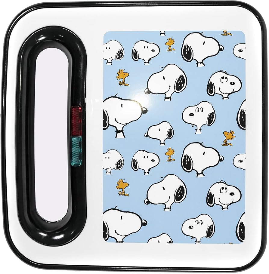 Peanuts Waffle Maker
