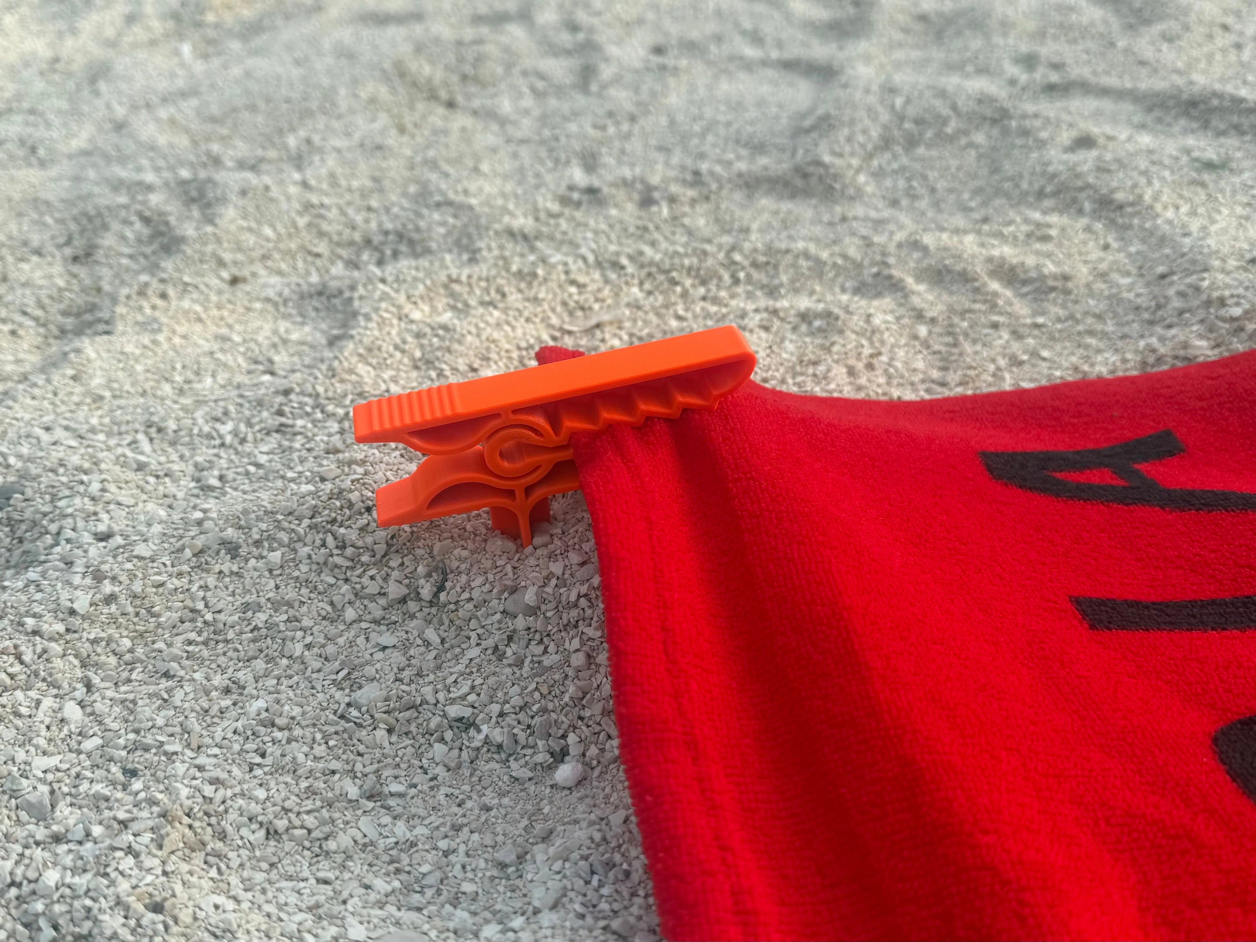 BEACH TOWEL CLIPS