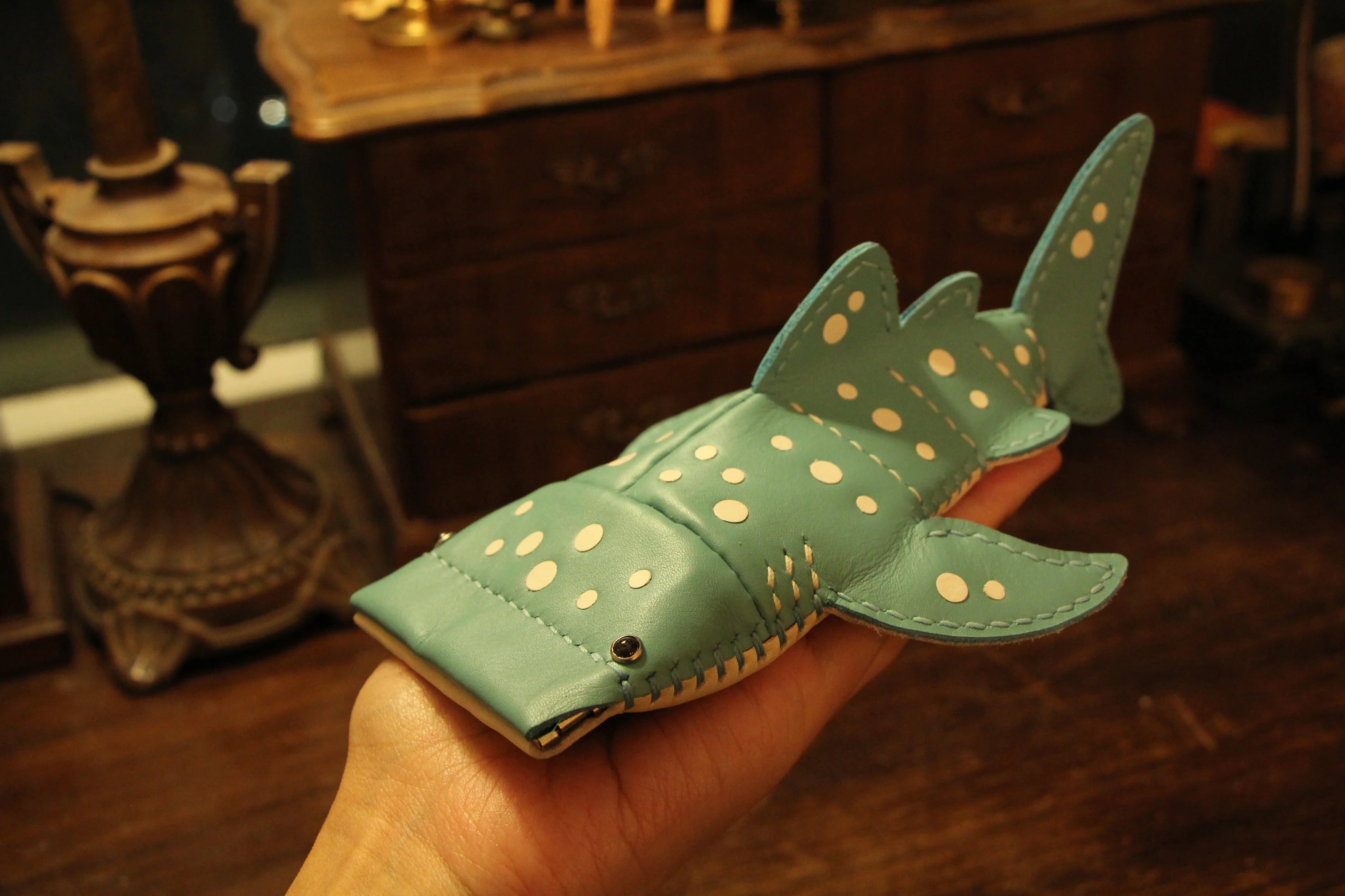 WHALE SHARK KEY POUCH / CARD HOLDER