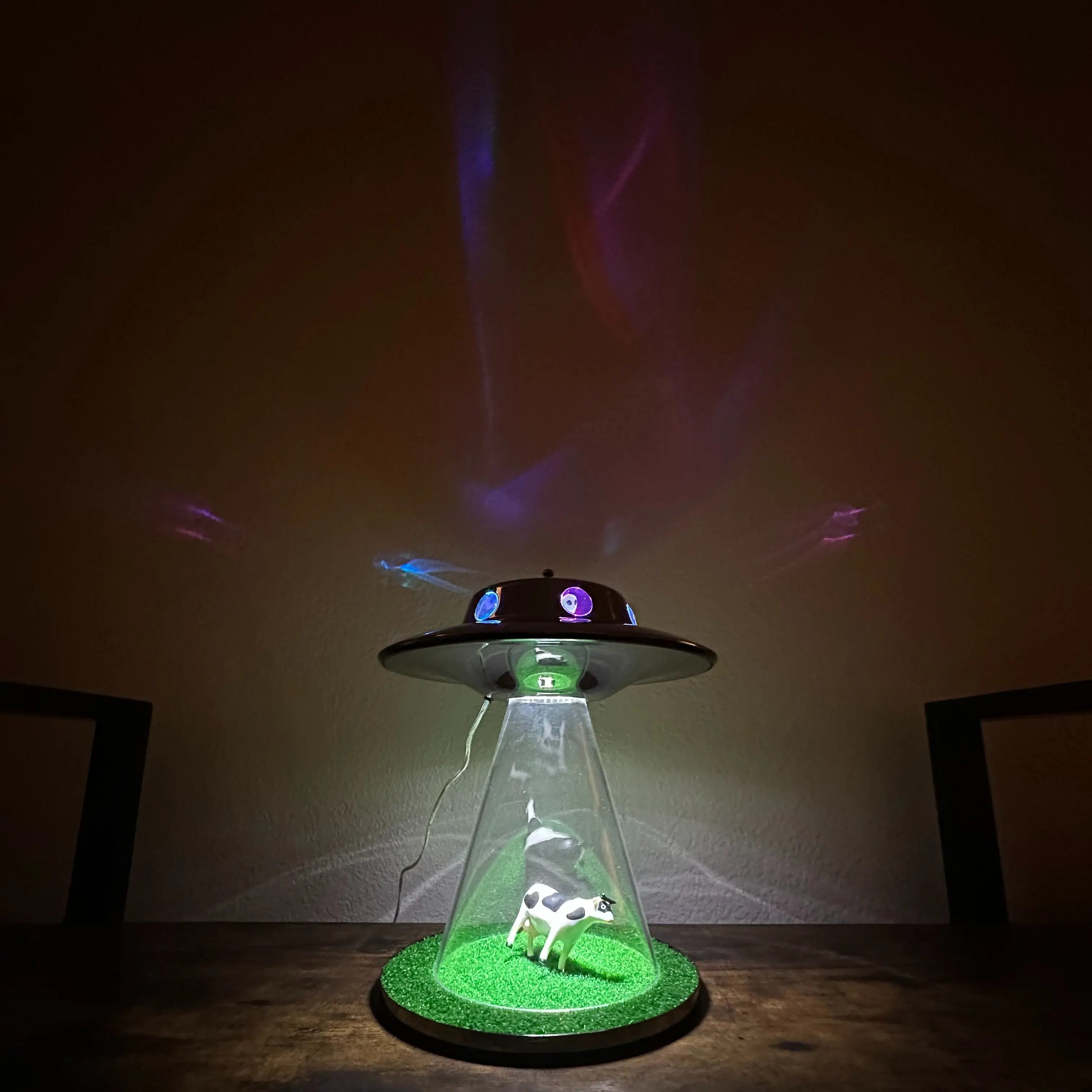 Alien Abduction Cow Lamp Trendslana
