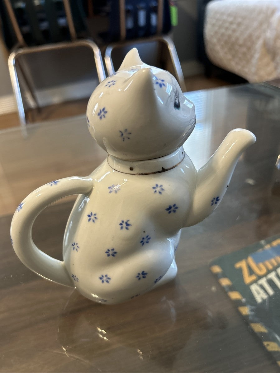 Porcelain Kitty Cat Tea Pot