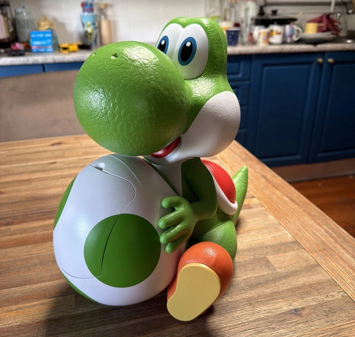 YOSHI POPCORN BUCKET