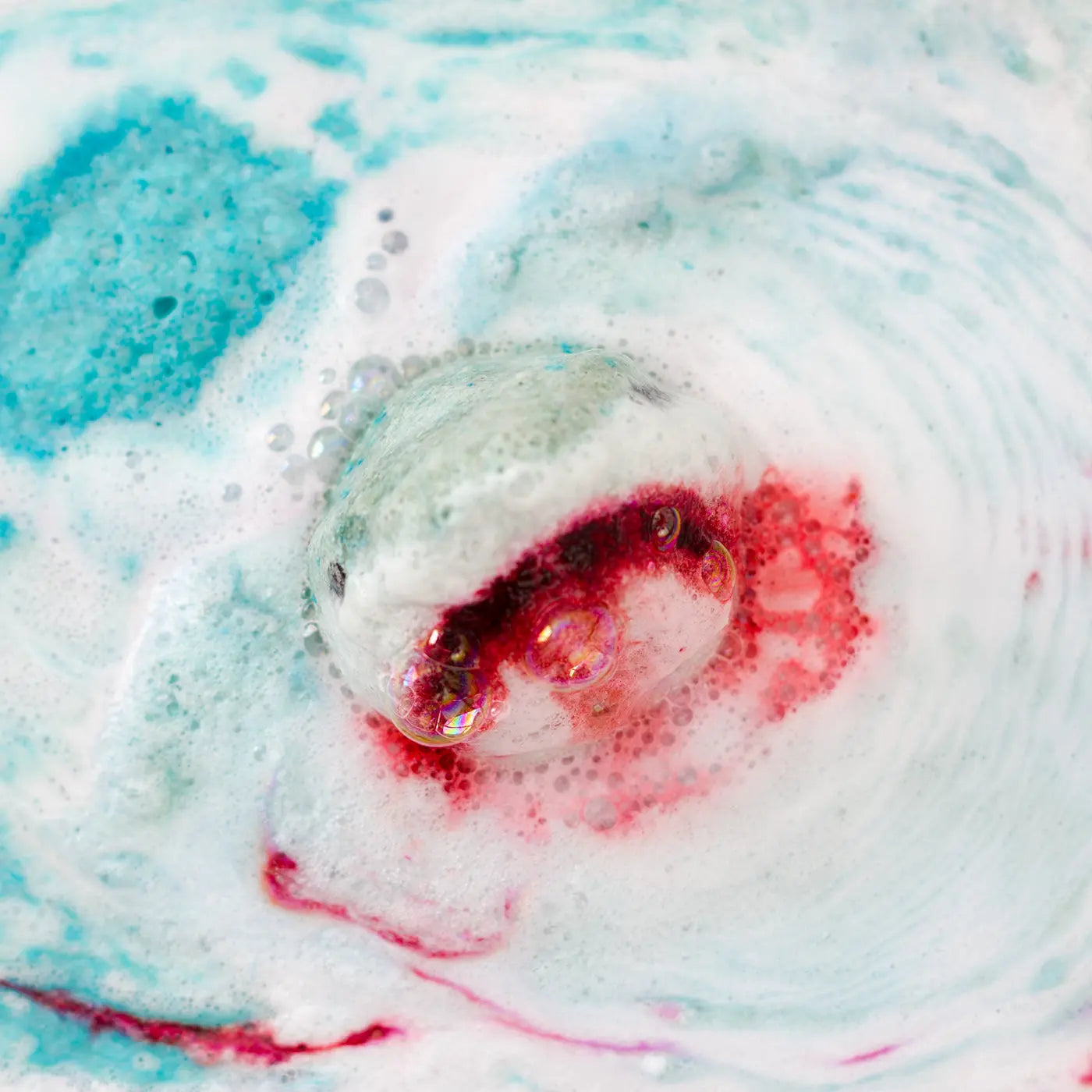 Shark Attack Bath Bomb Trendslana