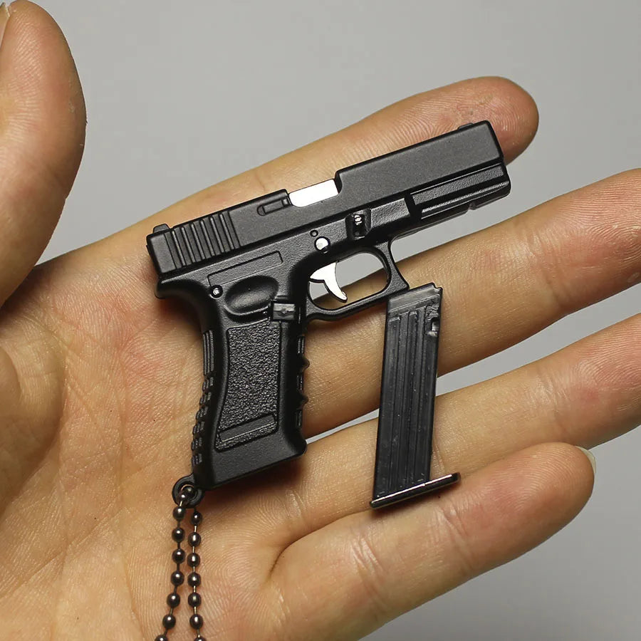G17 PISTOL KEYCHAIN