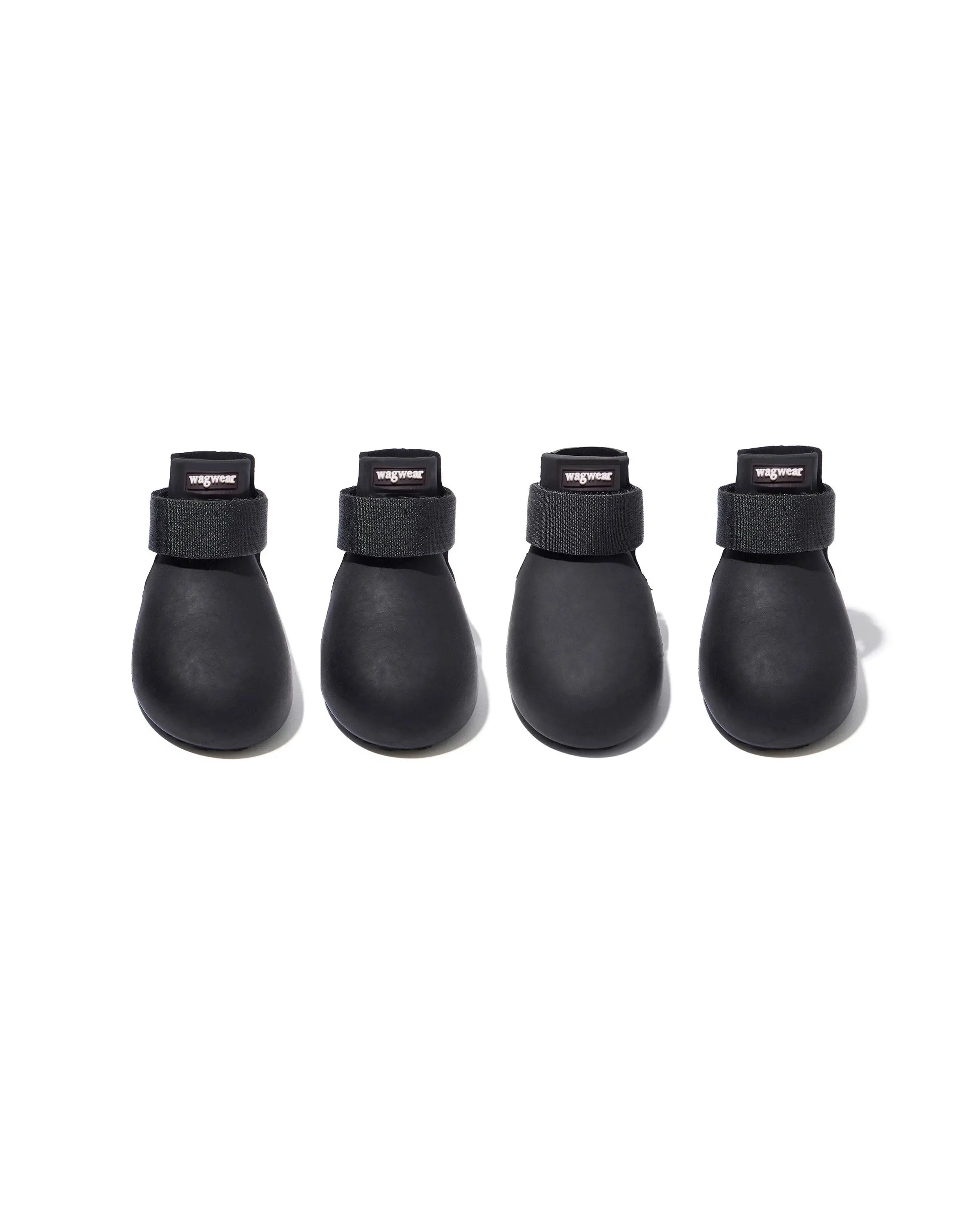 PAWSOME PAIR OF CROCS Trendslana