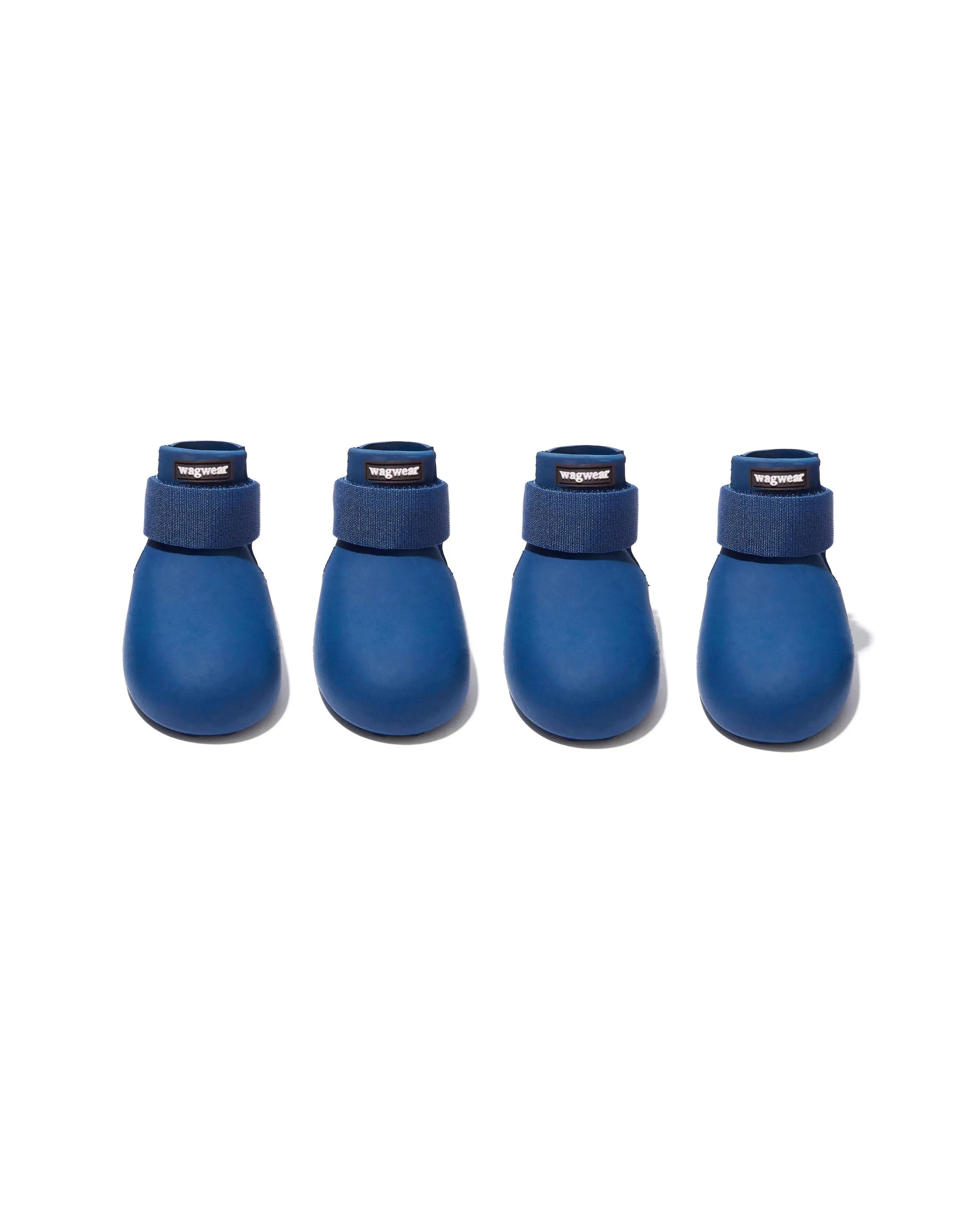 PAWSOME PAIR OF CROCS Trendslana