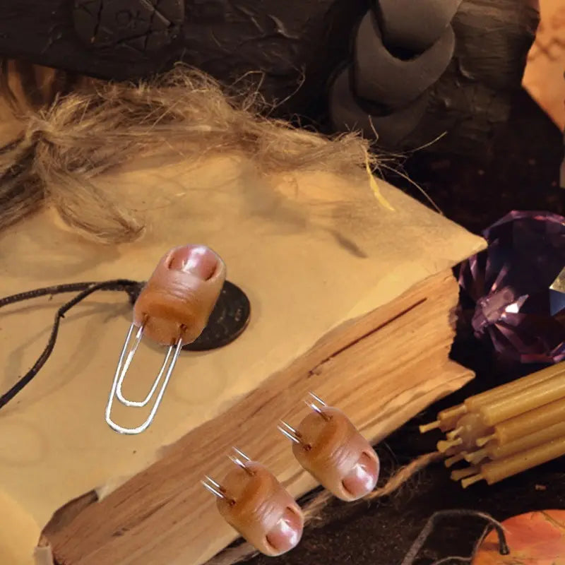 Scary Finger Bookmark Trendslana