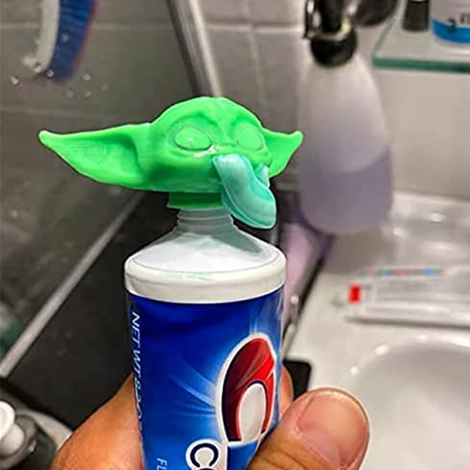 Shrek Pooping Toothpaste Topper