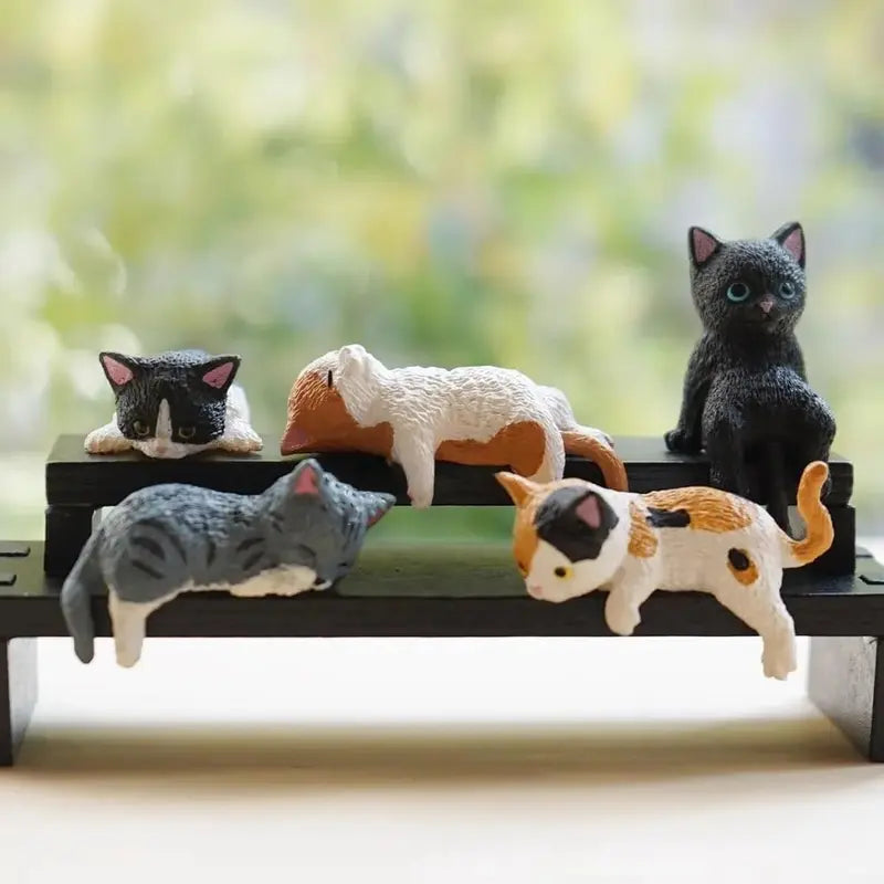MINI CAT DESK FIGURINES