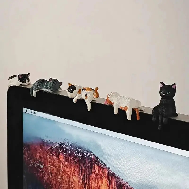 MINI CAT DESK FIGURINES
