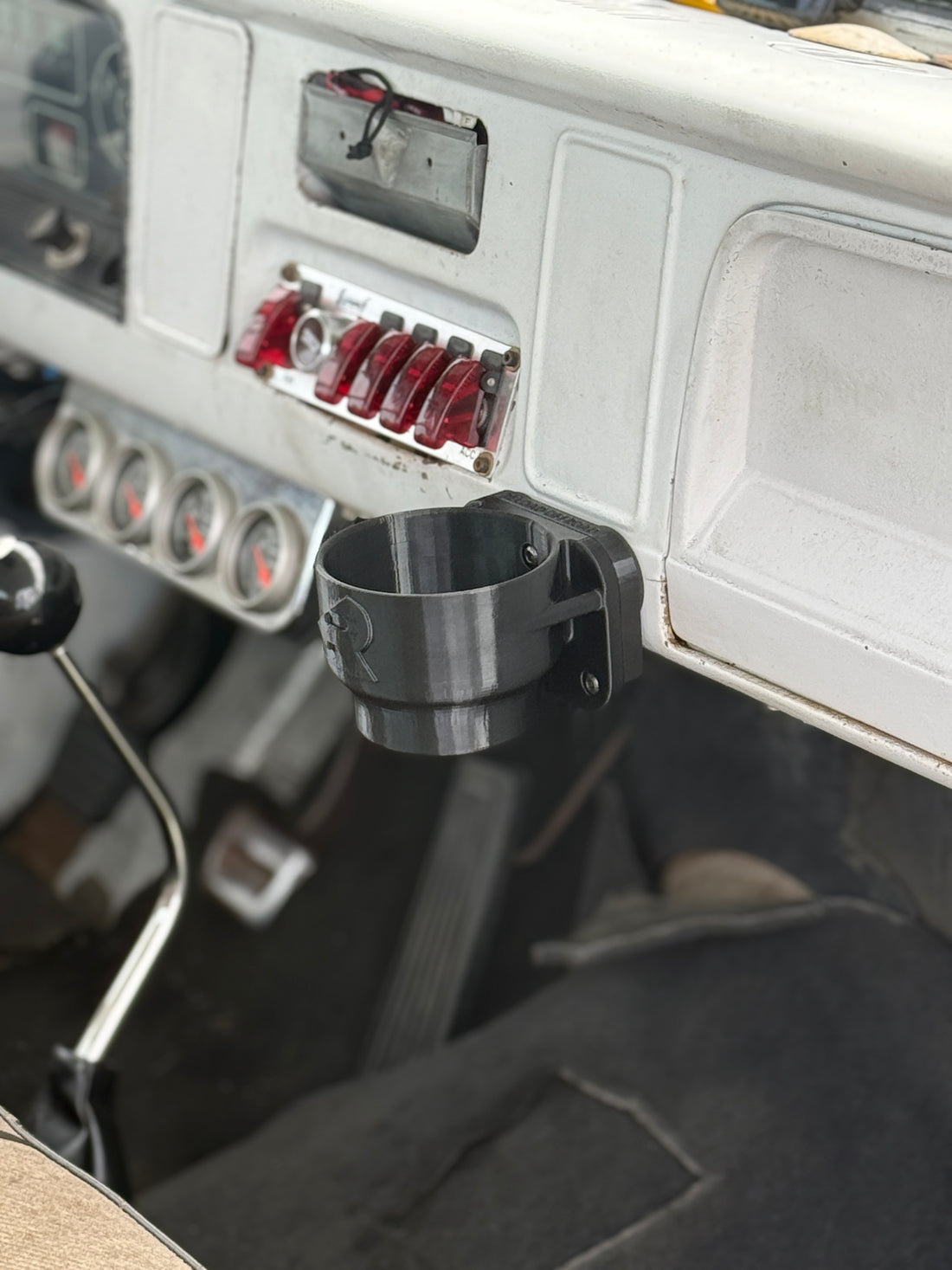 Magnetic Cup Holder