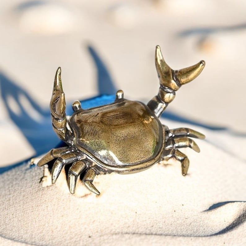 Brass weightlifting crab