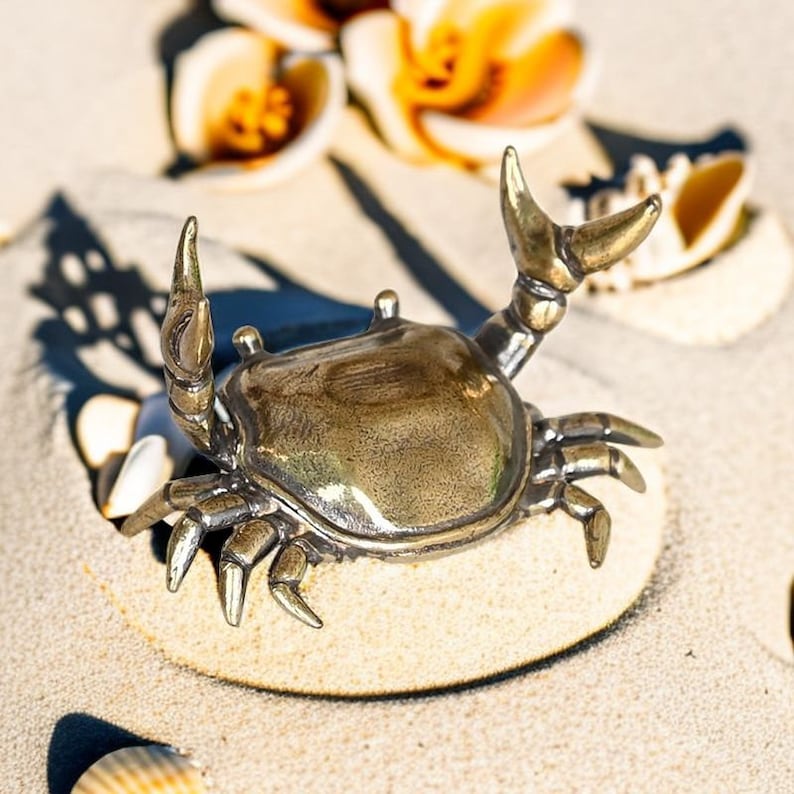 Brass weightlifting crab