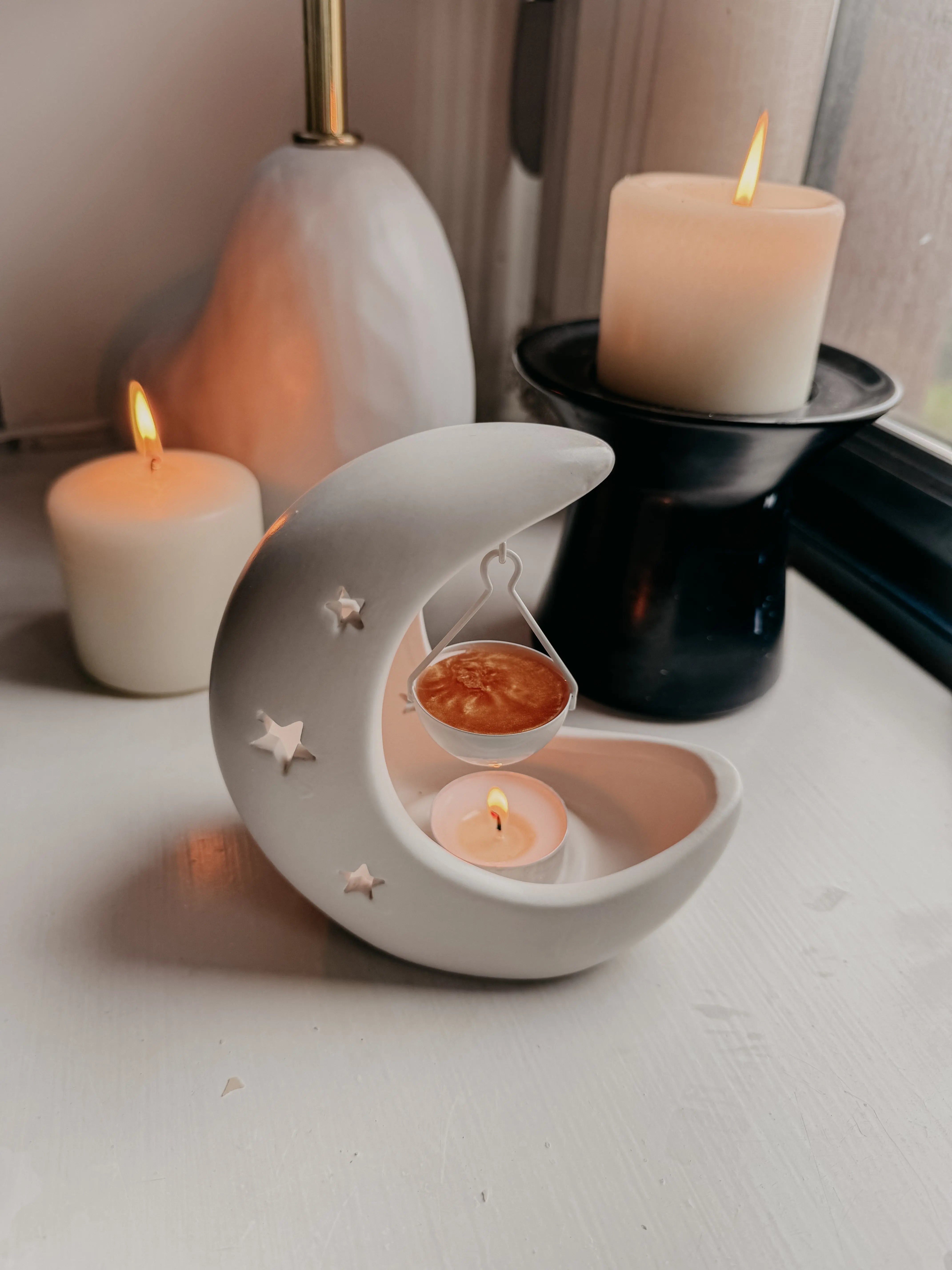 White Crescent Moon Star Hanging Wax Melt Burner Trendslana