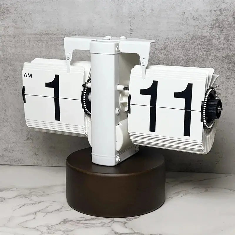 Retro Flip Clock Trendzoid