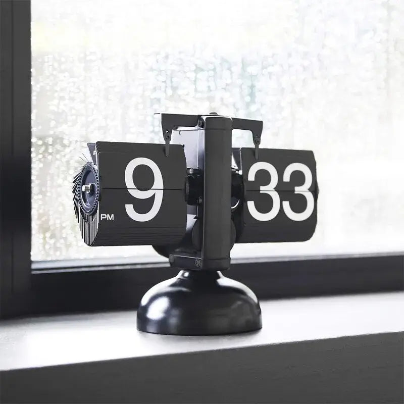 Retro Flip Clock Trendzoid