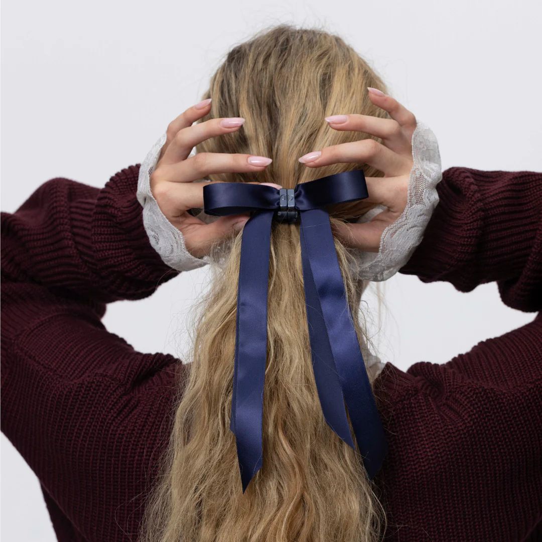 The Magnetic Hair Bow