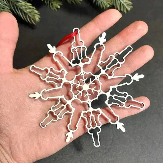 Funny P*nis Snowflake Ornament Trendslana